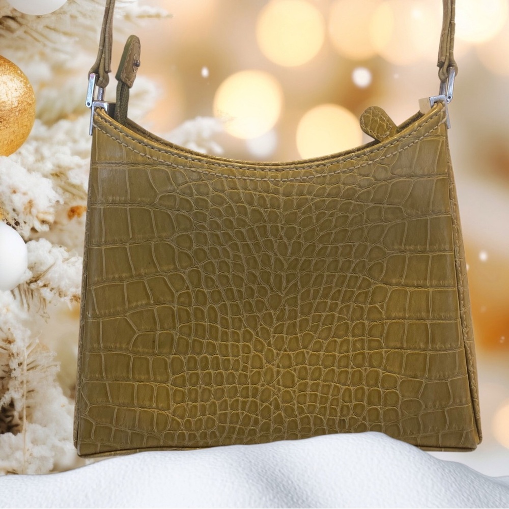 Liz Claiborne. Small, green, faux alligator, leather purse. Vintage feel.